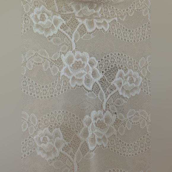 NWT Chelsea28 Sheer Lace Mock Neck Top - Picture 3 of 9